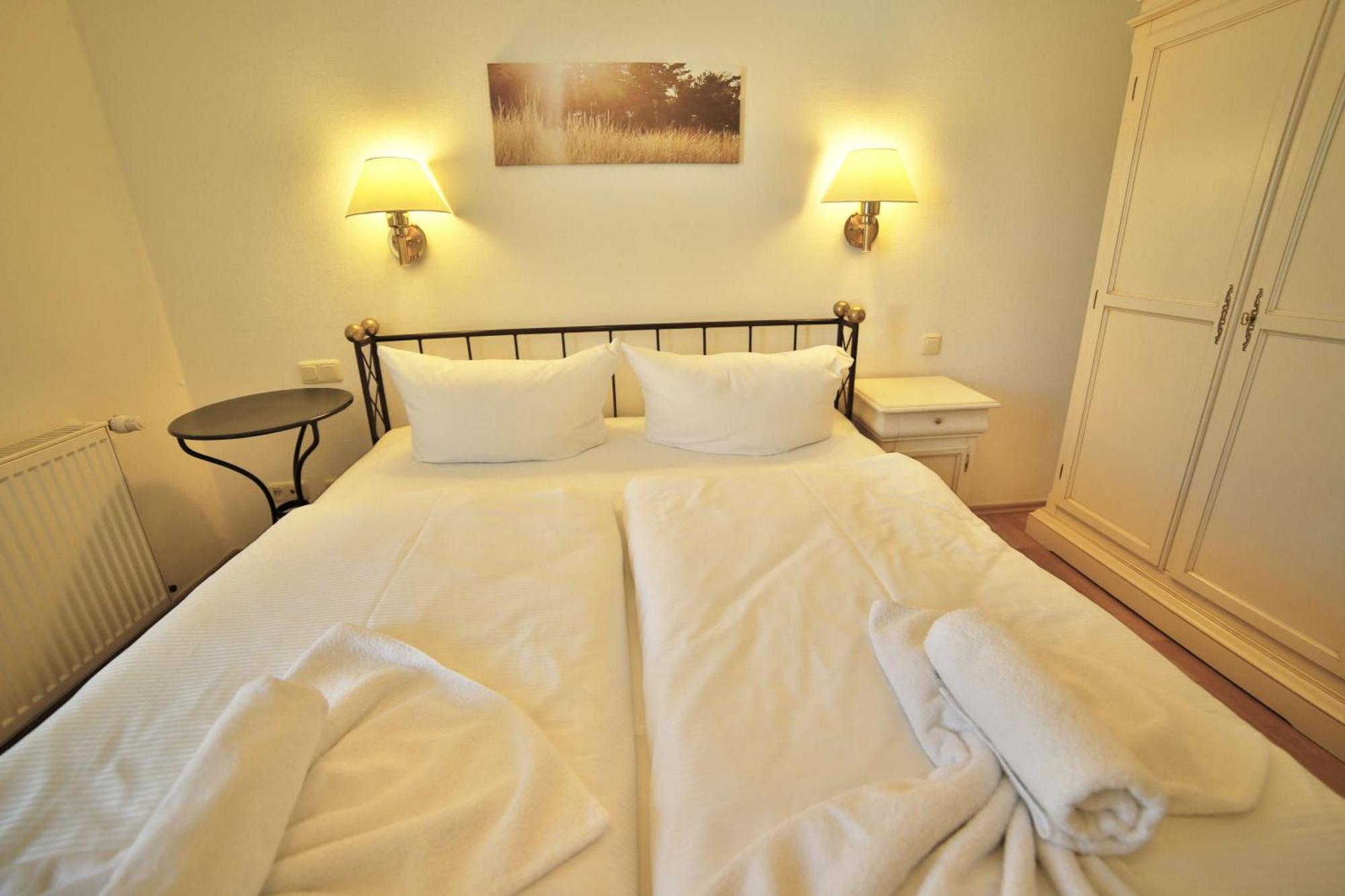 Ferienwohnung Binzer Strandgut Im Haus Jahreszeiten Binz Exterior photo